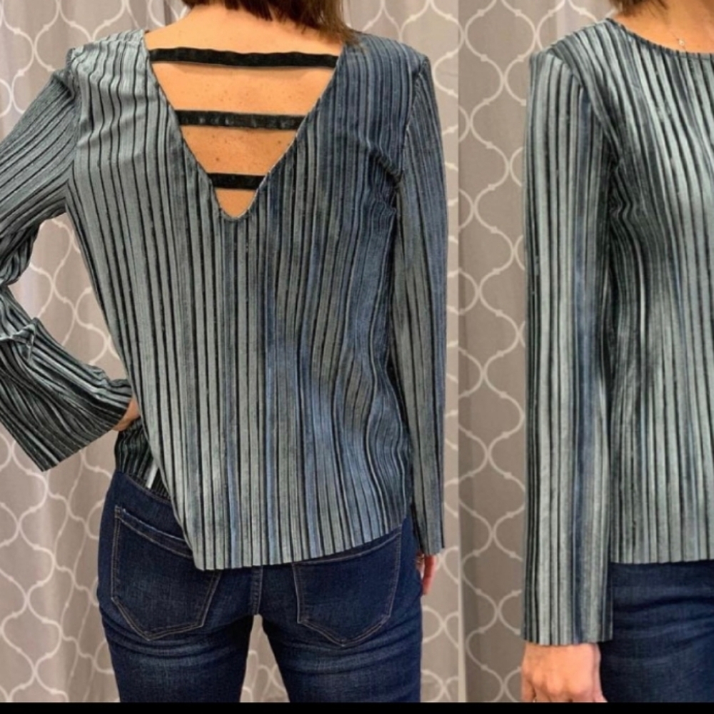 Lilla P Small Top Womens Lead Open Back NEW